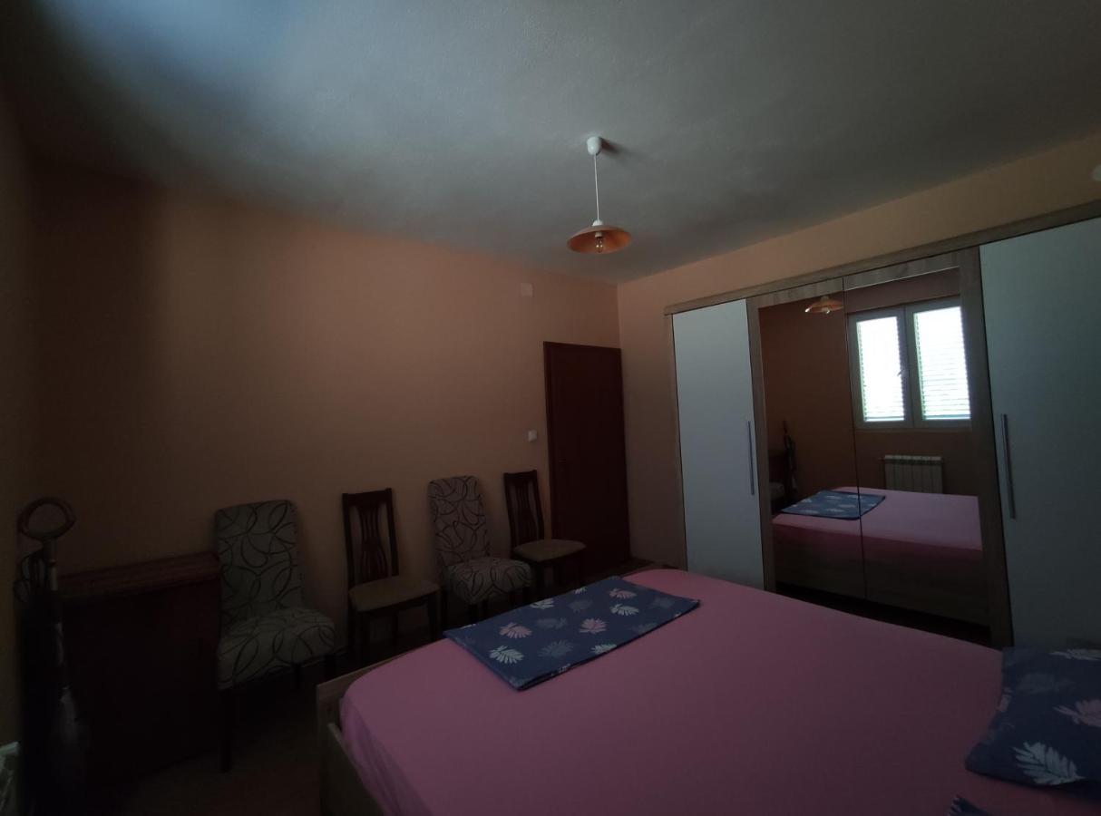 Apartman Bujkovic Sutvara Lägenhet Kotor Rum bild