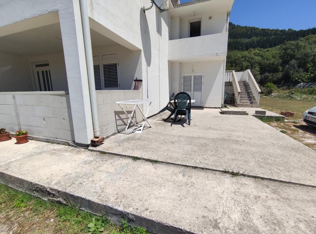 Apartman Bujkovic Sutvara Lägenhet Kotor Rum bild
